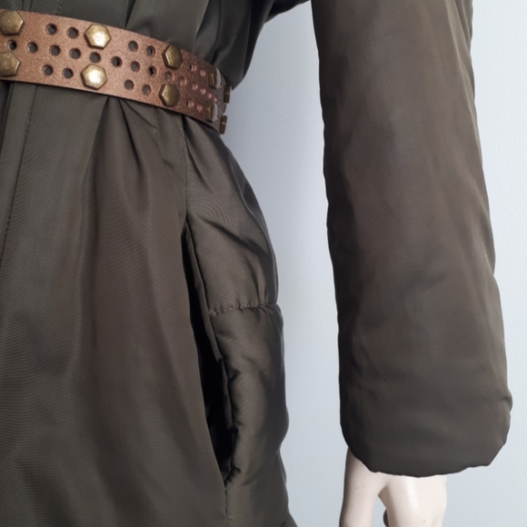 Cyrille Gassiline | Oversized Quilted Blanket-style Puffer Wrap Coat - Picture 8 of 16